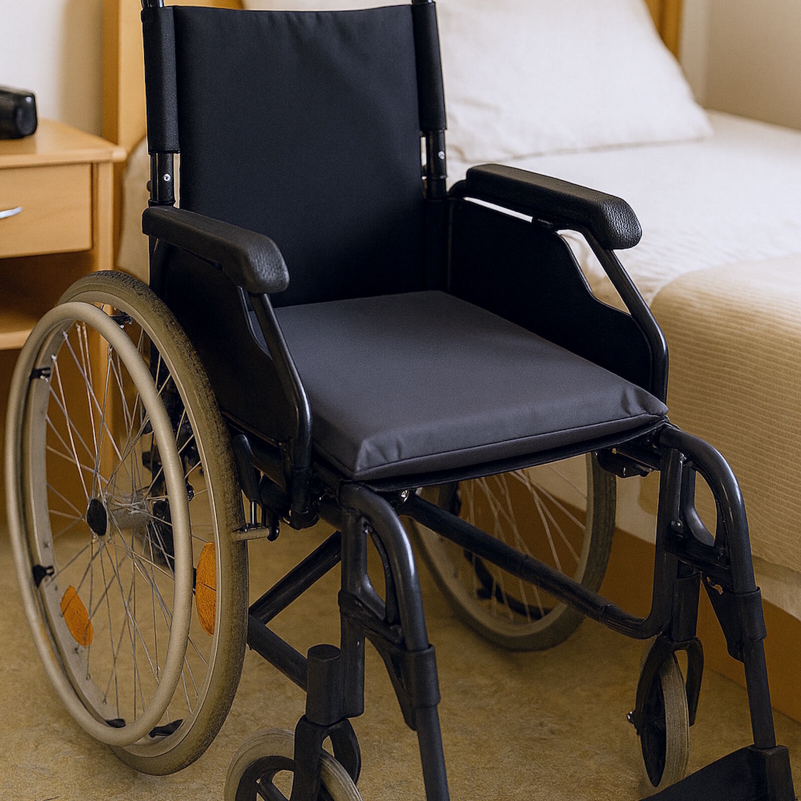 Rollstuhl Sitzkissen Dunkelgrau Wasserdicht 40x40x4 cm