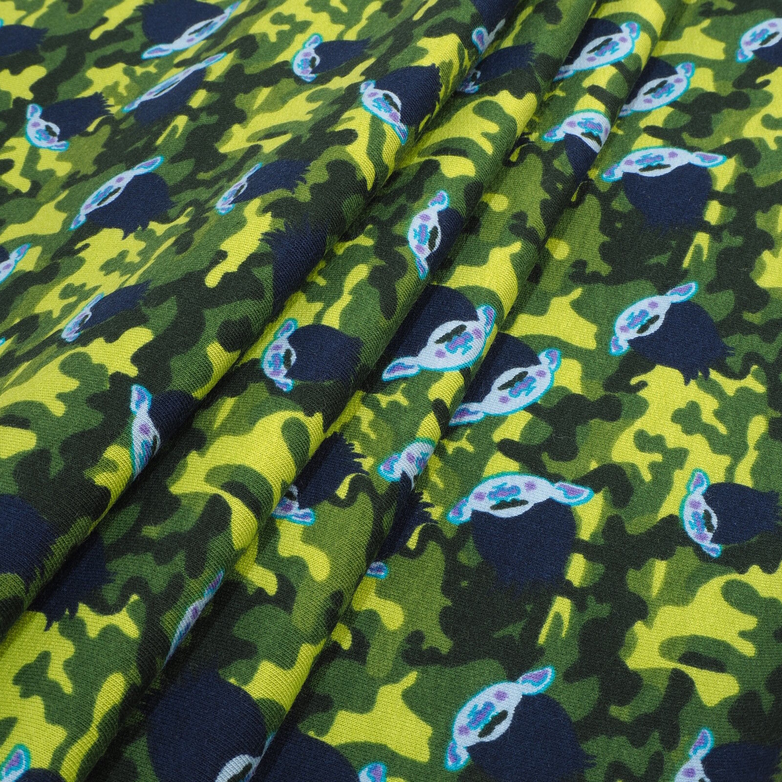 French Terry Kinder Stoff Trolls Camouflage Grün