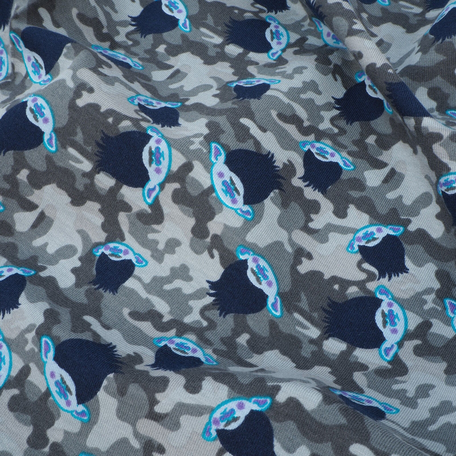 French Terry Kinder Stoff Trolls Camouflage Grau