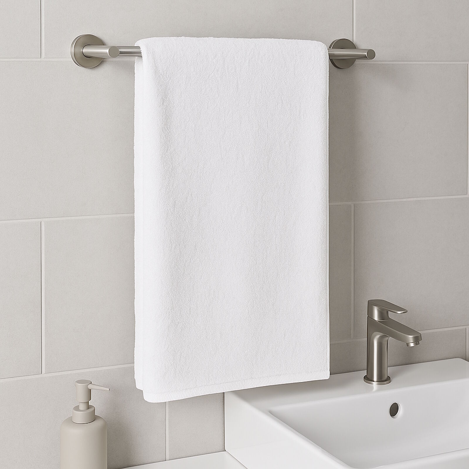 Weißes Handtuch 50x100 cm – kochfest & langlebig 500 g/m²