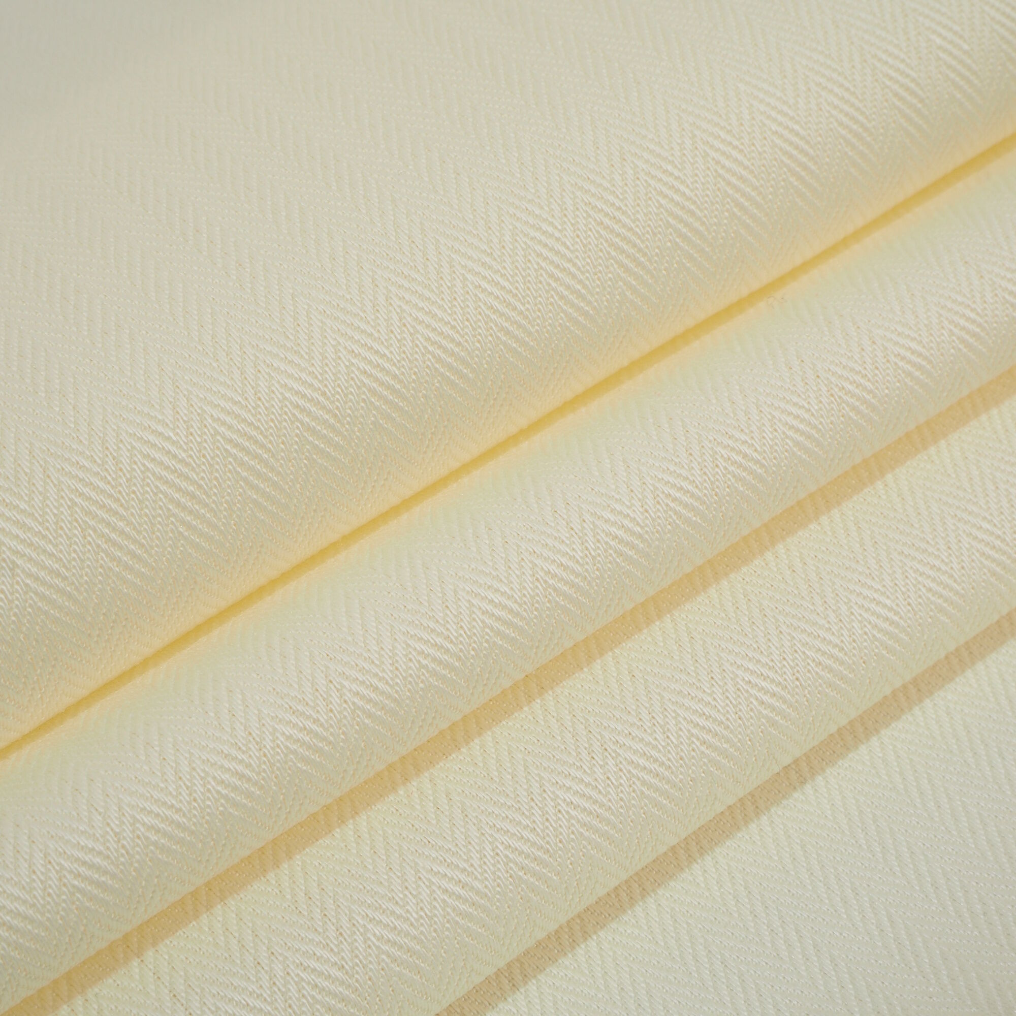 Stoff Meterware Trevira CS Creme Fischgrät 105 cm Breite