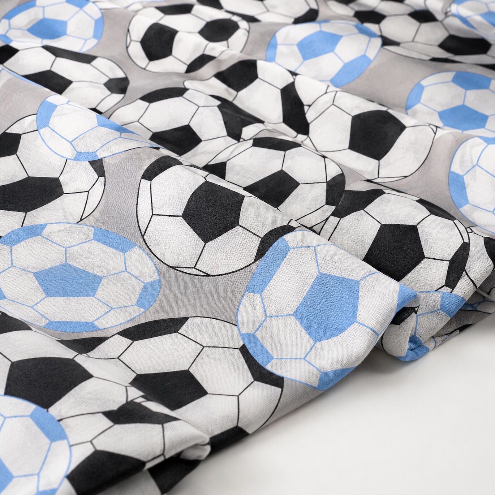 Fußball Stoff Schwarz Hellblau Baumwolle Meterware