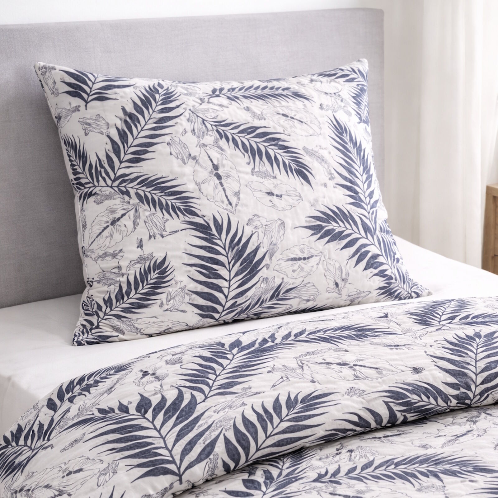 Bettwäsche 135x200 Palmen dunkelblau weiß modern Baumwolle
