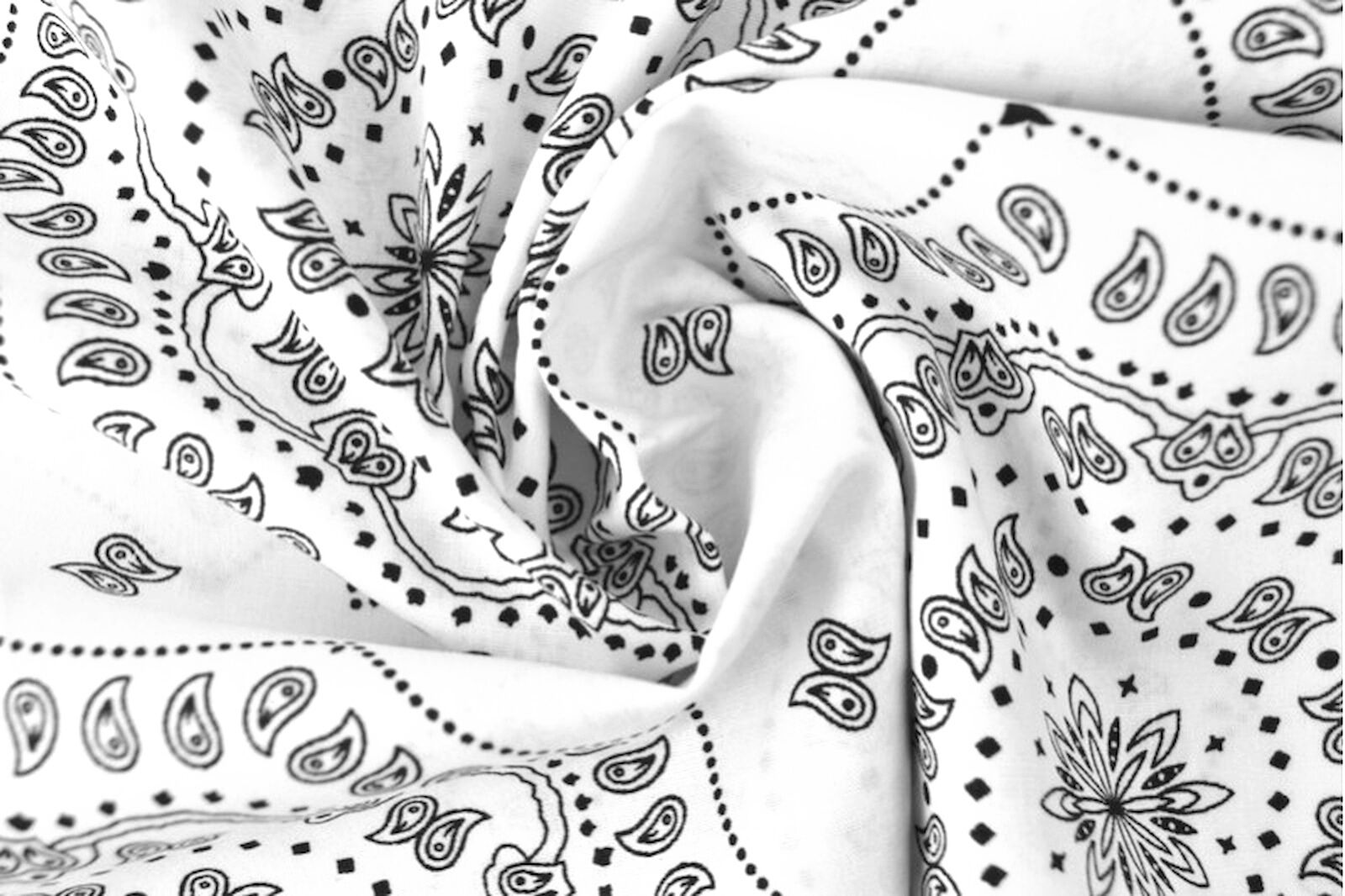 Bettwäsche 135x200 Mandala Muster schwarz weiß Baumwolle