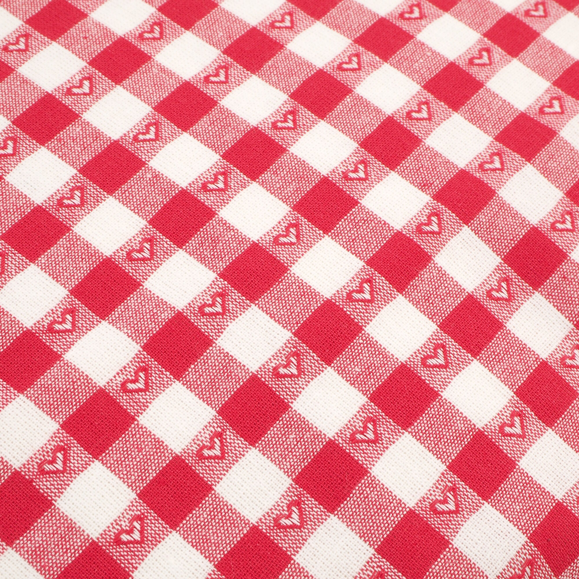 Kissenbezug 40x40 cm Karo 1x1 cm Rot mit Herz