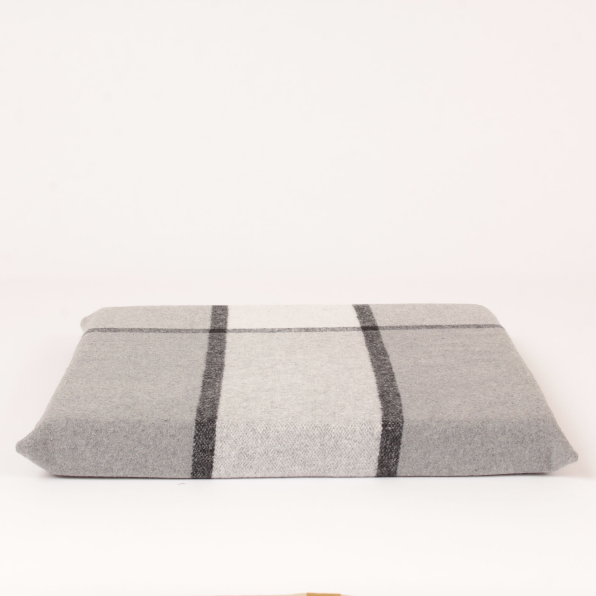 Sitzkissen 40x40 cm Karo Filz-Grau