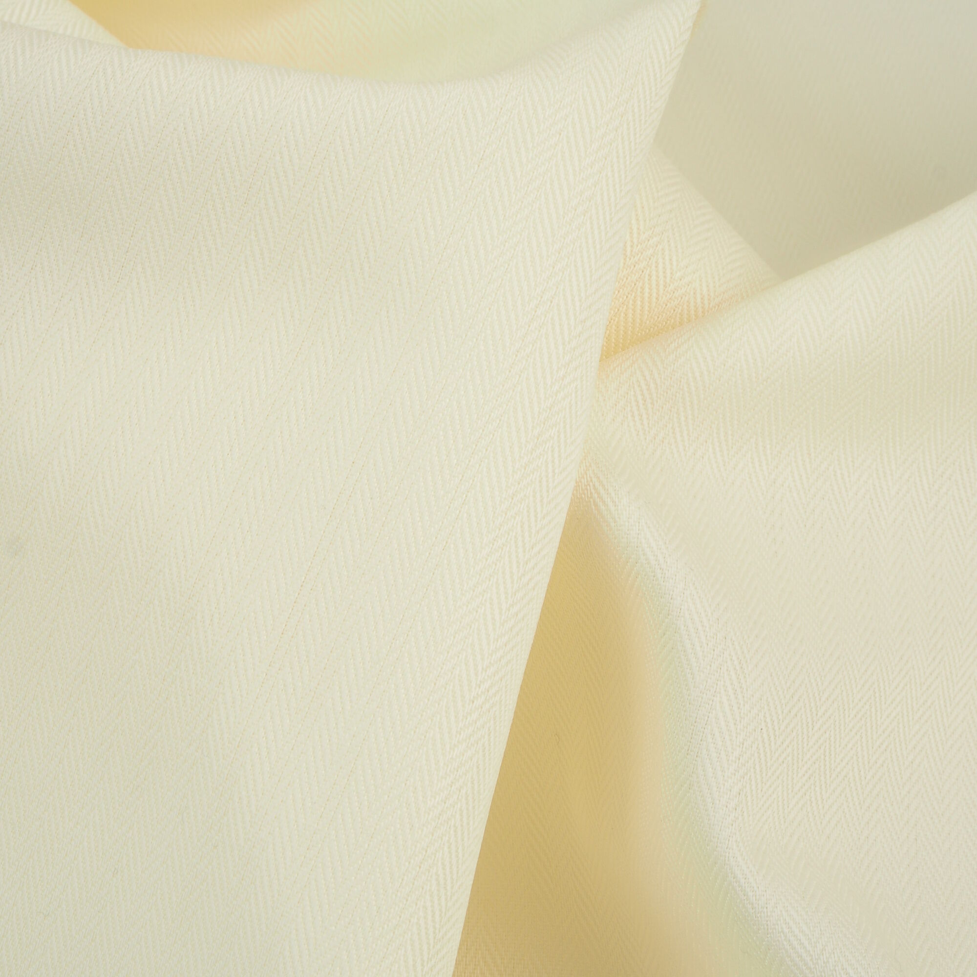 Stoff Meterware Trevira CS Creme Fischgrät 105 cm Breite