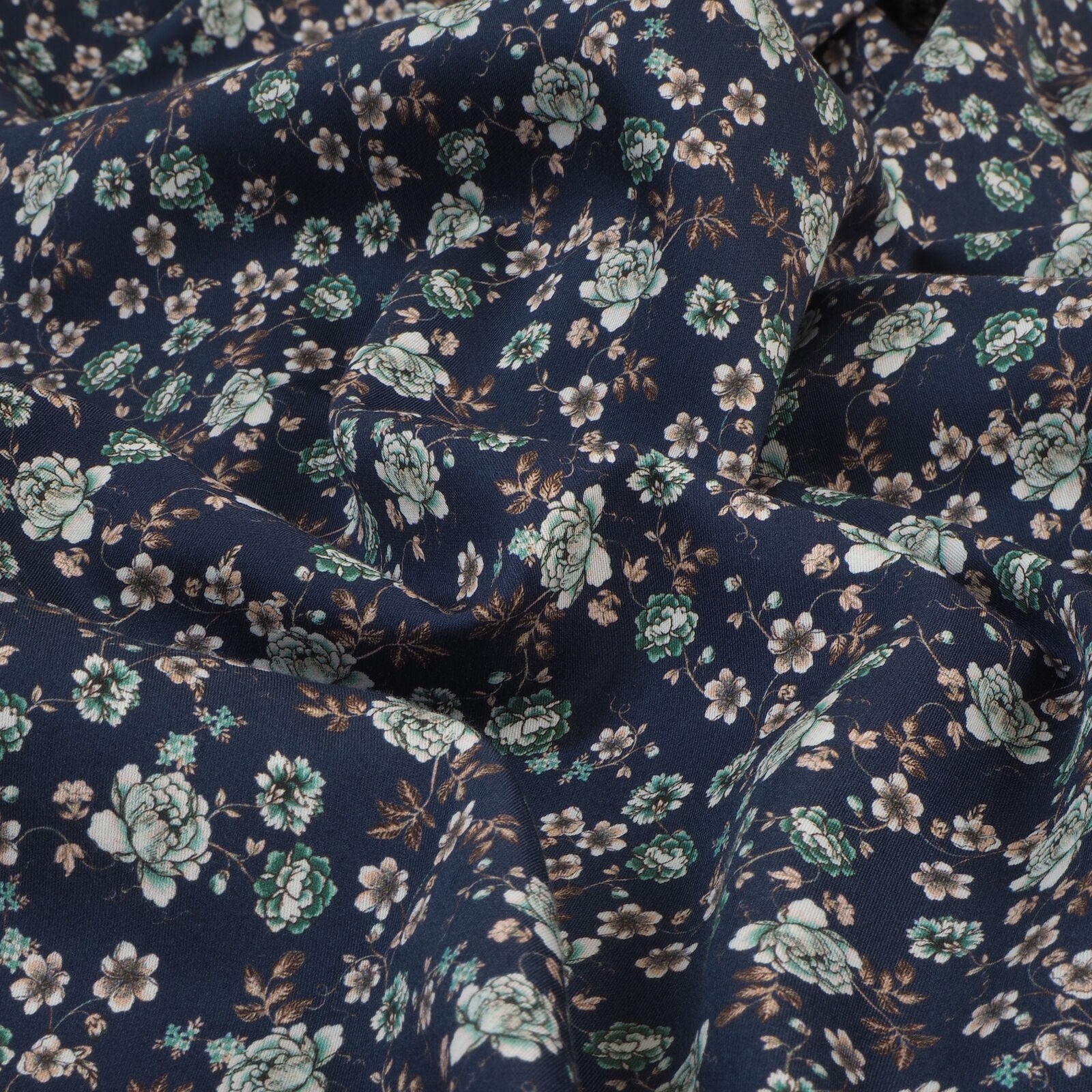 Dirndl Stoff Blumen Rosen Blau Tracht - Main Image