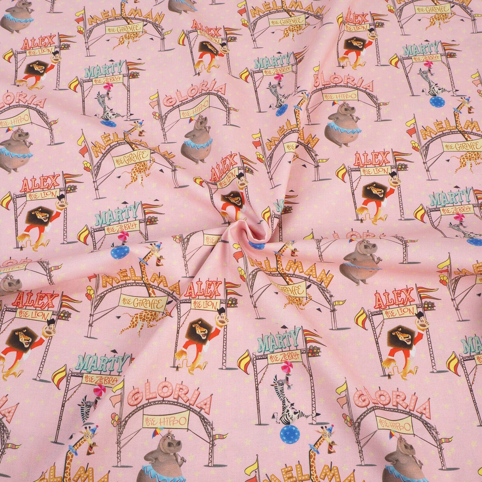 Stoff Meterware Madagascar Party Digital Pink