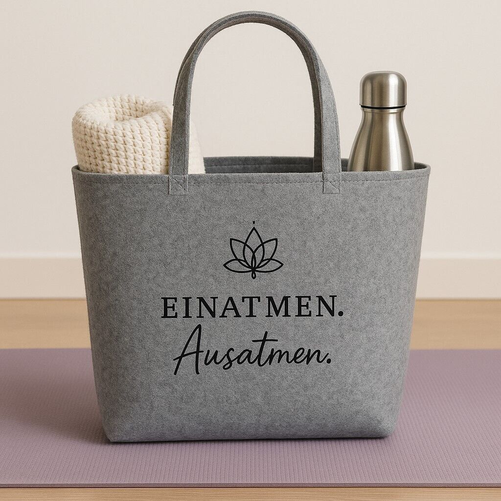 Yoga-Tasche Filz Stickerei Einatmen Ausatmen 49x39x13,5 cm hellgrau