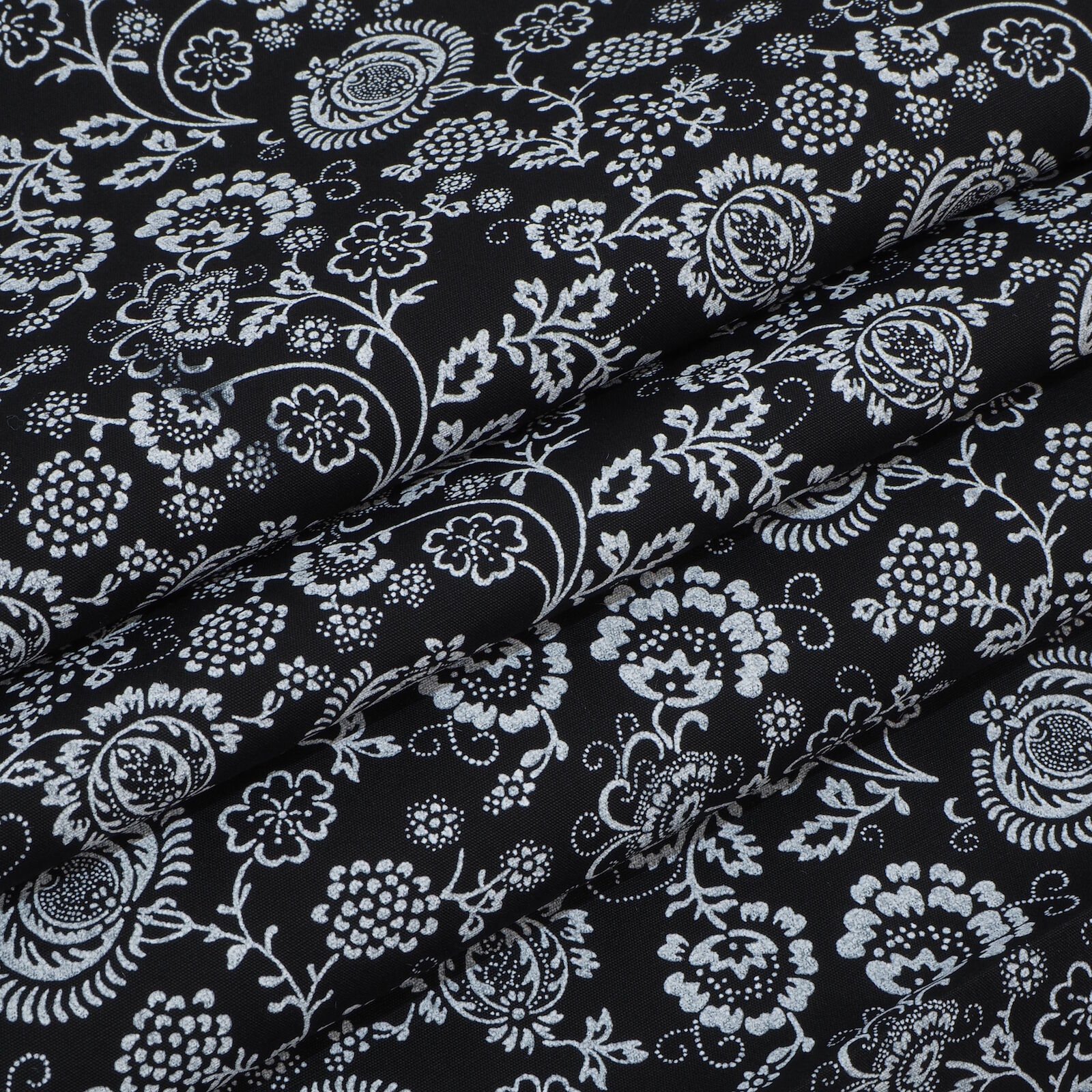 Dirndlstoff Blumen Cilli Schwarz Tracht